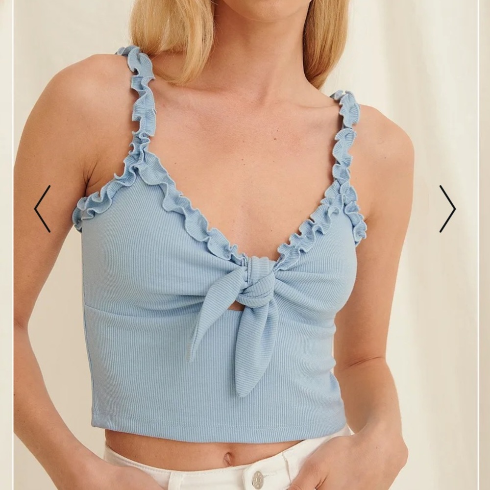 PAMELA x NA-KD crop top size S
